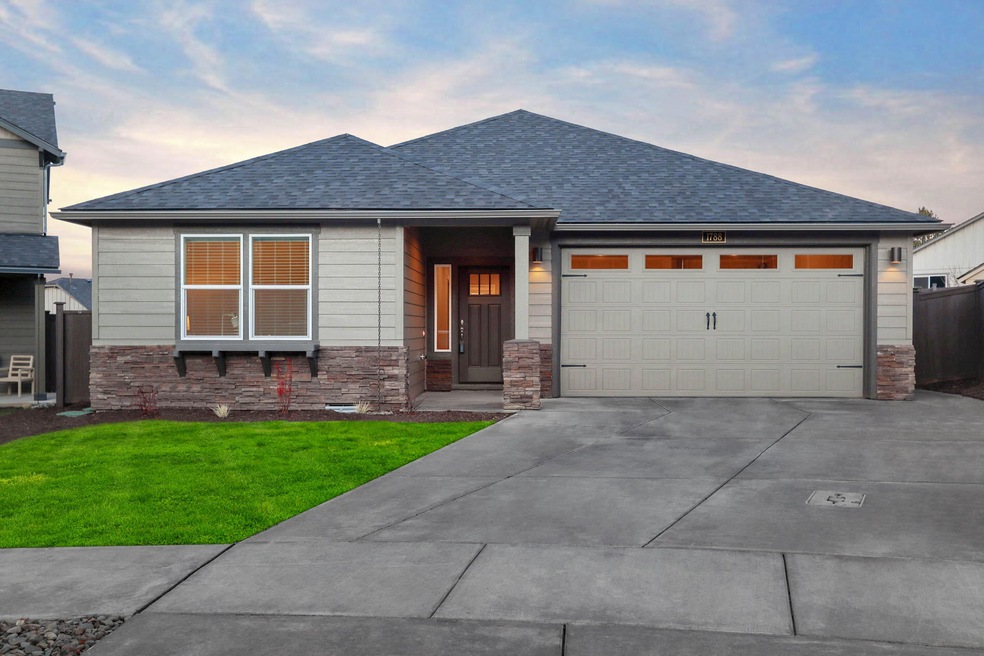 61353 SE Matthew St, Bend, OR 97702 - photo 1