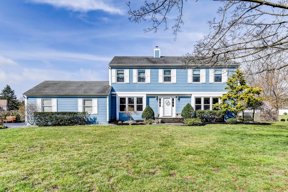 5 Trimbleford Ln, Middletown, NJ 07748 - photo 1