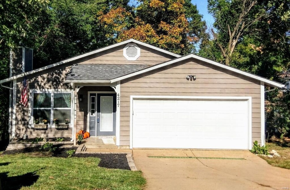 Wooded, double lot, sitting on acreage!   Privacy 