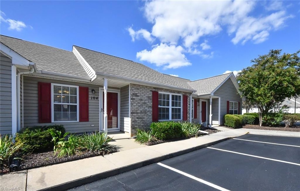 104 Gordon Terrace Rd unit 48, Kernersville, NC 27284 - photo 1