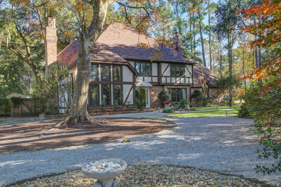 Sold $800,000 • Co-Listing Agent