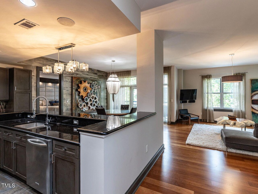 008-1280x960-open-living