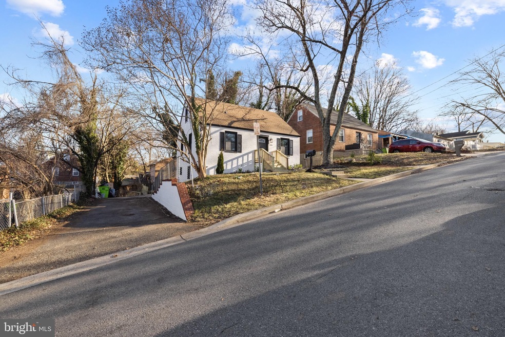 606 Drum Ave, Capitol Heights, MD 20743 - photo 1