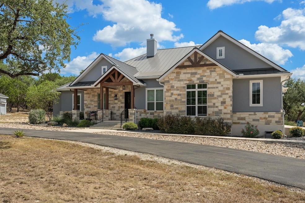 864 Coyote Ridge Dr, Spring Branch, TX 78070 - photo 1