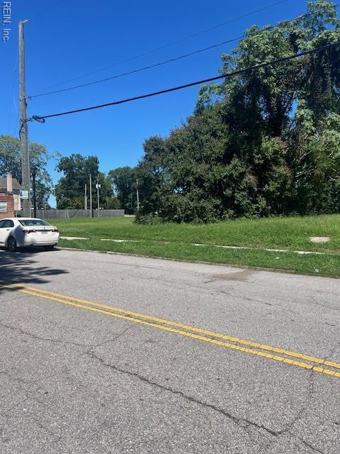 1027 Chesapeake Ave, Chesapeake, VA 23324 - photo 1