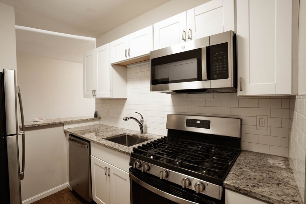 92 Maple St unit 3, Dorchester, MA 02121 - photo 1