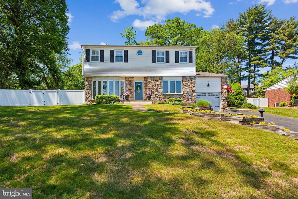 Pending $599,900