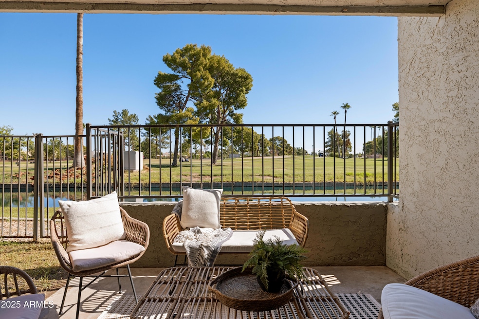 2524 S El Paradiso unit 32, Mesa, AZ 85202 - photo 1