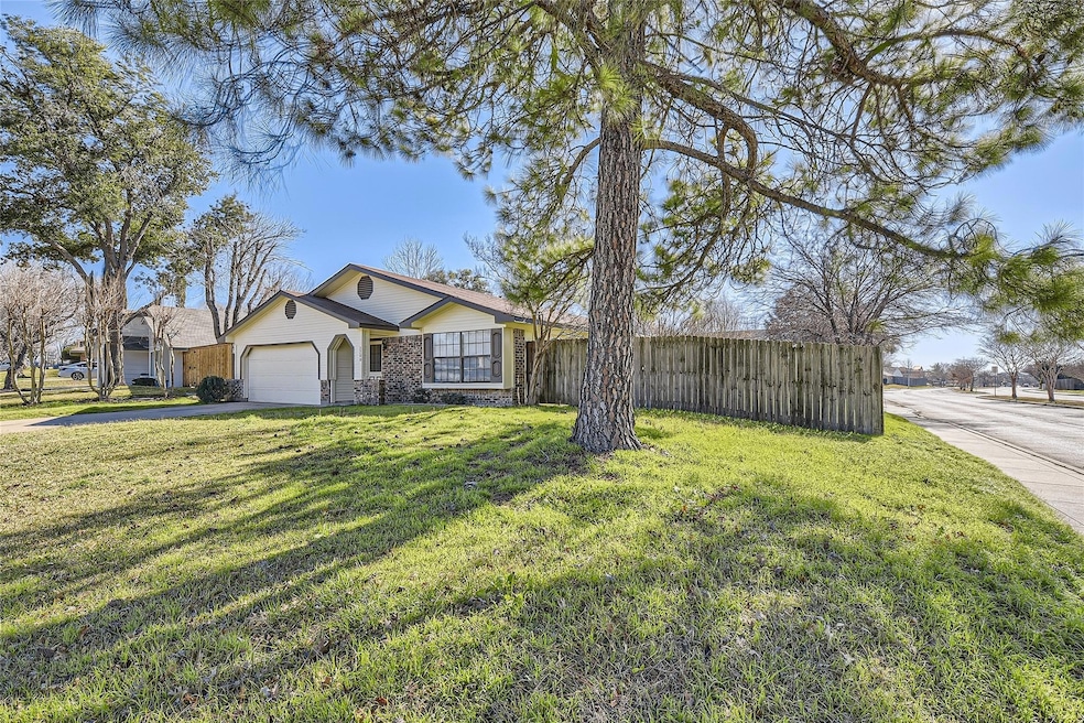 2200 Sequoia Ln, Bedford, TX 76021 - photo 1