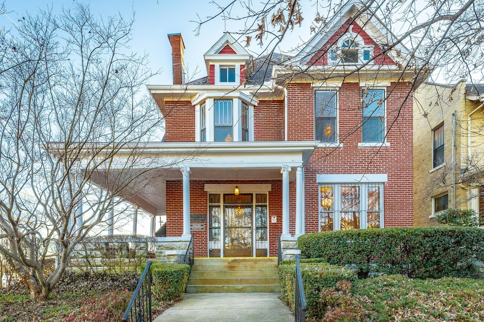 For Sale $1,100,000 • Co-Listing Agent