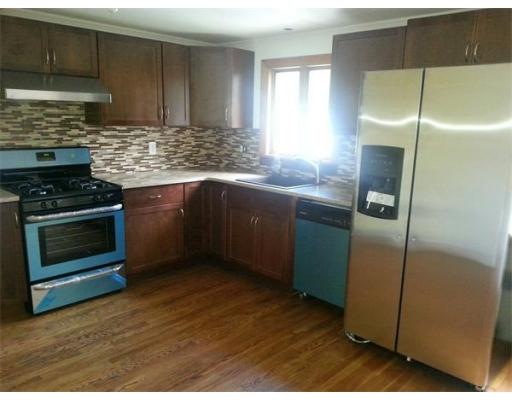 31 Shade St unit 31, Waltham, MA 02452 - photo 1