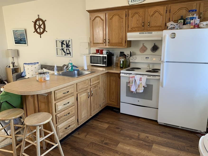 835 E 4th St unit 3, Boston, MA 02127 - photo 1