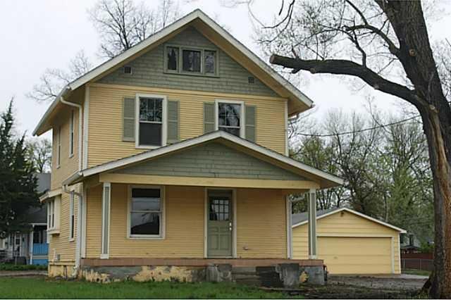 1823 Clark St, Des Moines, IA 50314 - photo 1