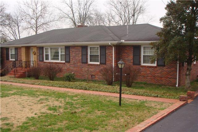 107 Sycamore Dr, Shelbyville, TN 37160 - photo 1