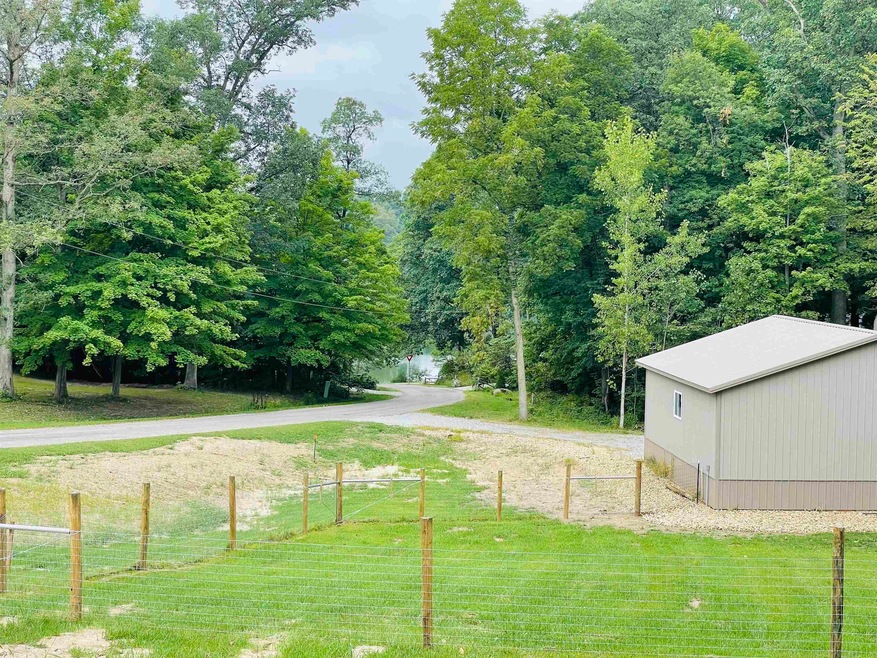 1723 N Fresh Air Ave, Albion, IN 46701 - photo 1