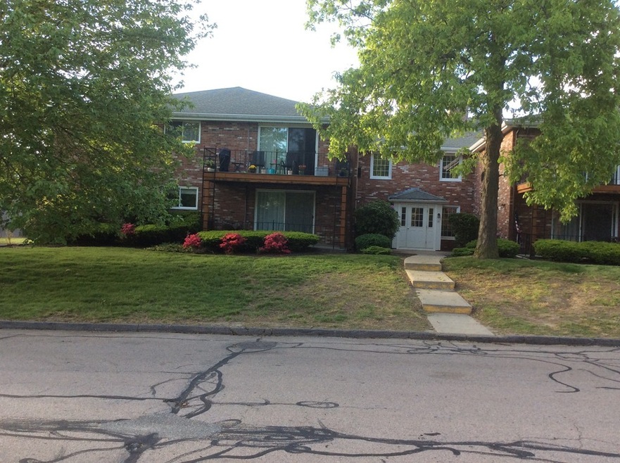 28 Fountain Ln unit 16, South Weymouth, MA 02190 - photo 1