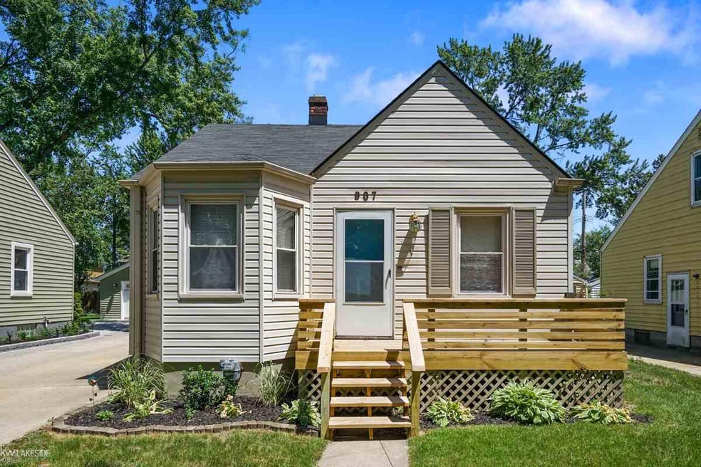 Welcome to 907 McLean Avenue!