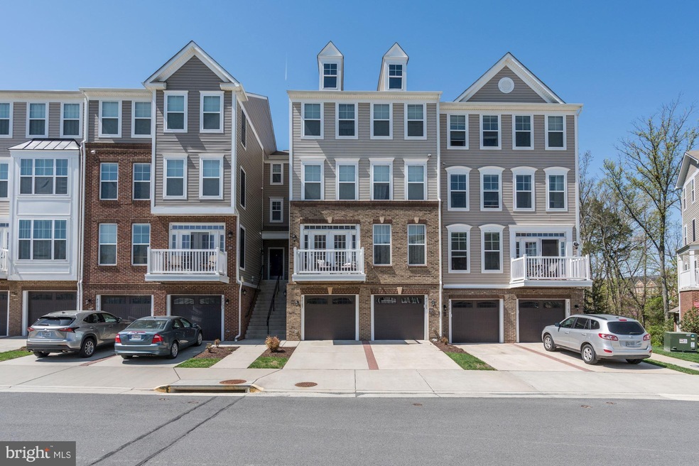 42189 Canary Grass Square, Aldie, VA 20105 - photo 1