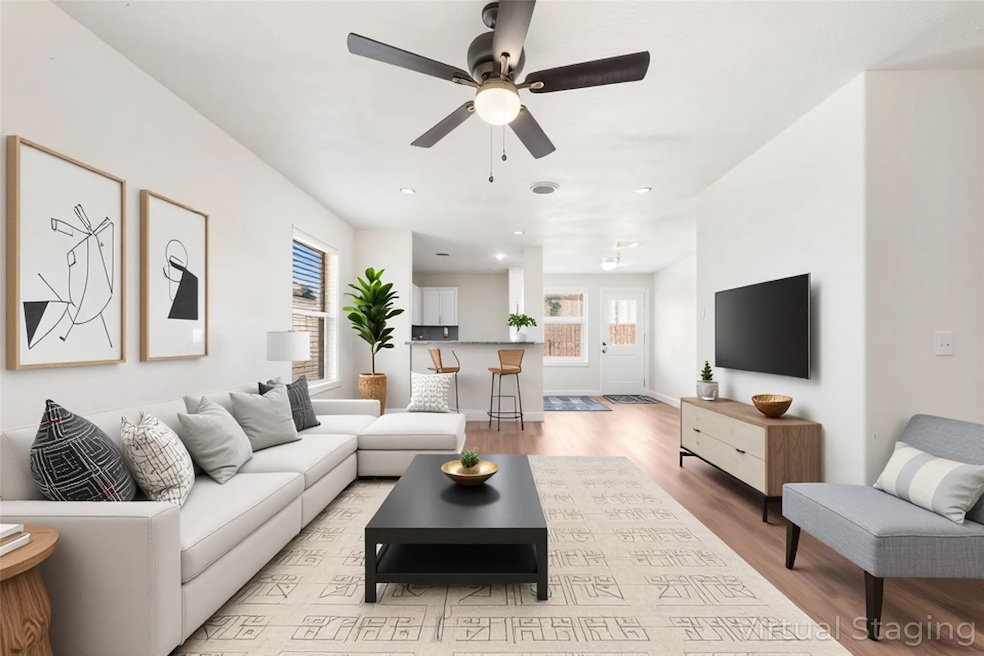 939 Blanchard Hill Ln, Houston, TX 77047 - photo 1