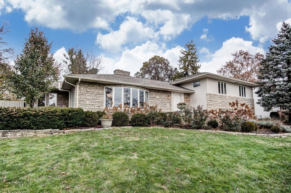 1990 Hampshire Road