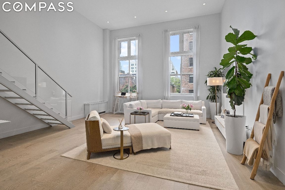 Sold $2,075,000 • Co-Listing Agent