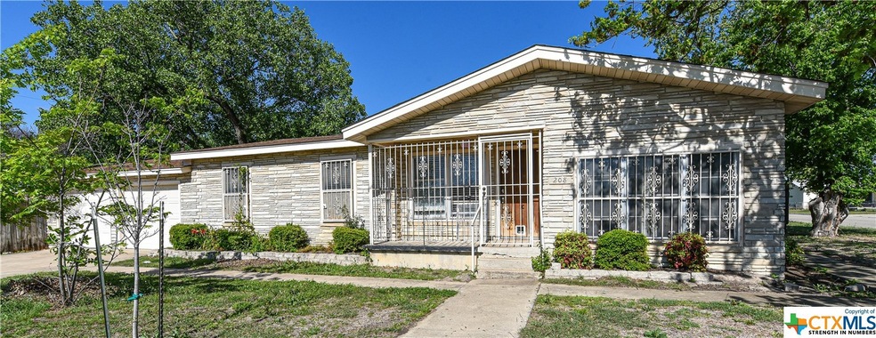 208 N 2nd St, Copperas Cove, TX 76522 - photo 1