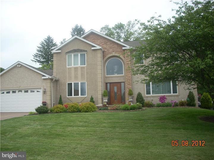 101 Lori Ln, Broomall, PA 19008 - photo 1