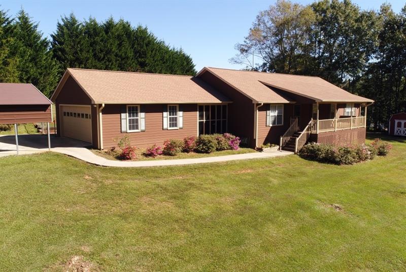 2817 Lynncliff Dr, Gainesville, GA 30506 - photo 1