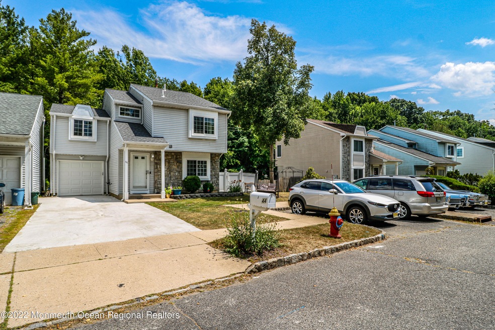 44 Winchester Dr, East Windsor, NJ 08520 - photo 1