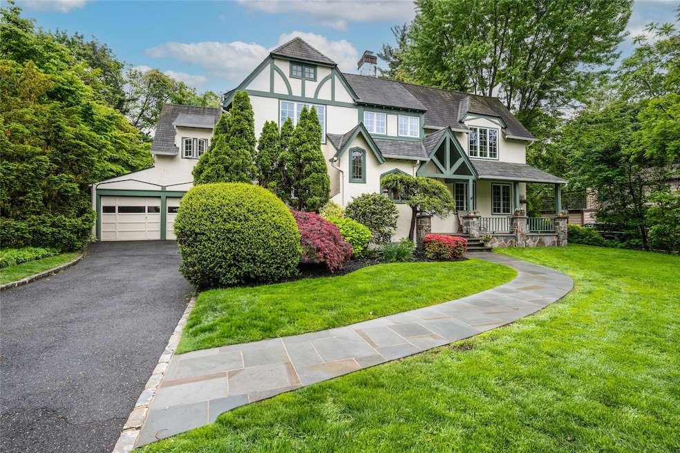 36 Richards Rd, Port Washington, NY 11050 - photo 1