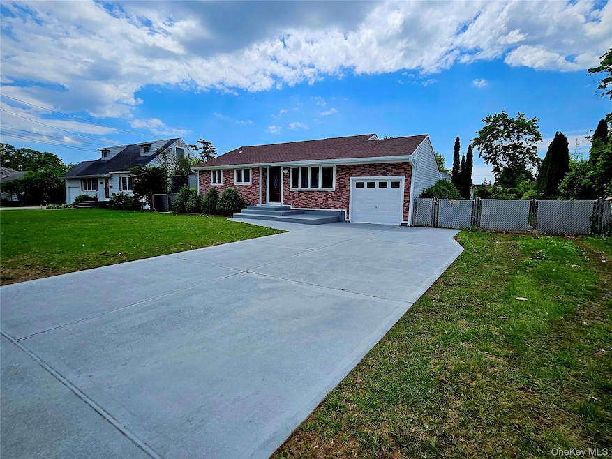 Pending $599,000 • Co-Listing Agent