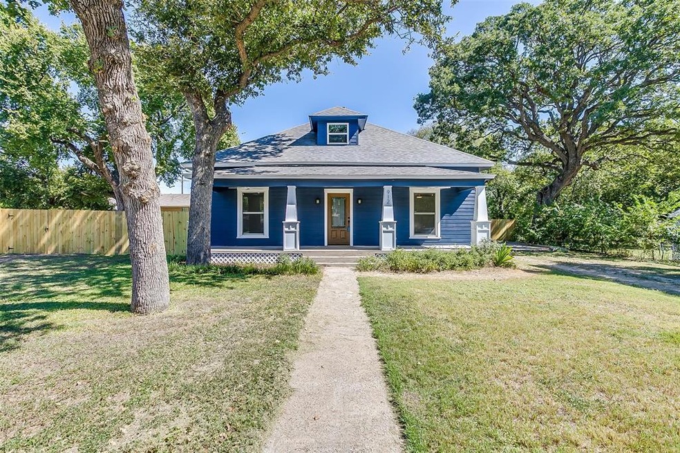 912 Hanover St, Weatherford, TX 76086 - photo 1