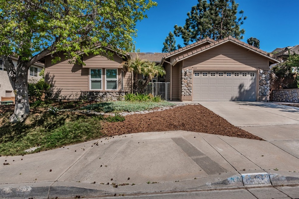 1219 Village View Rd, Encinitas, CA 92024 - photo 1