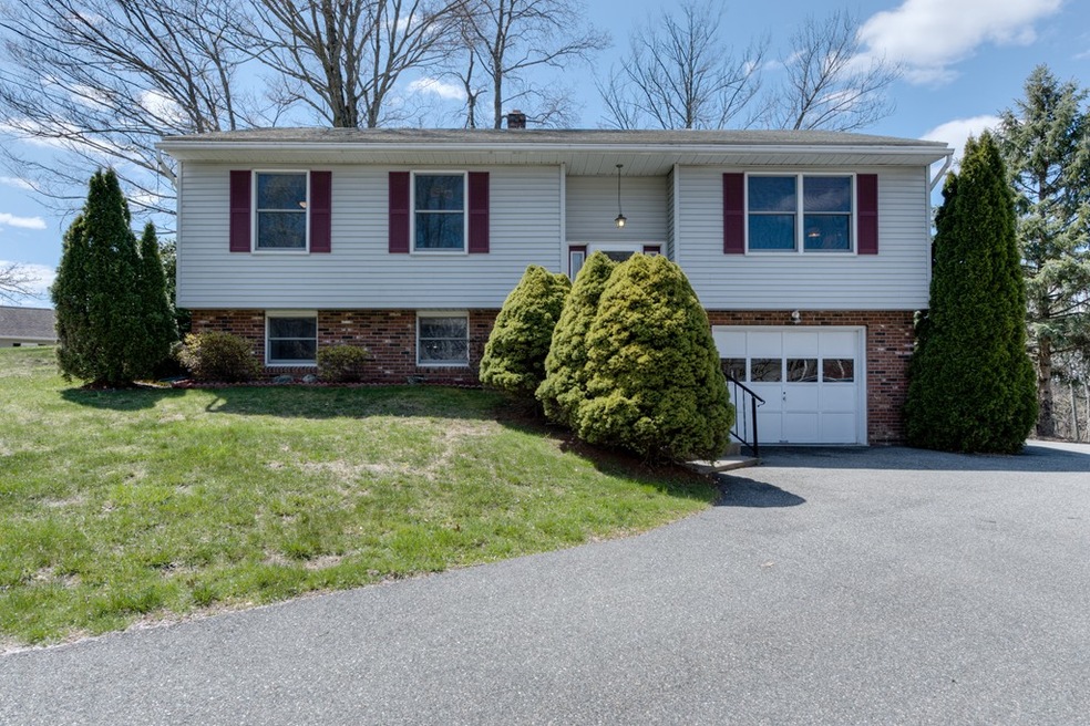 49 Miller St, Ludlow, MA 01056 - photo 1