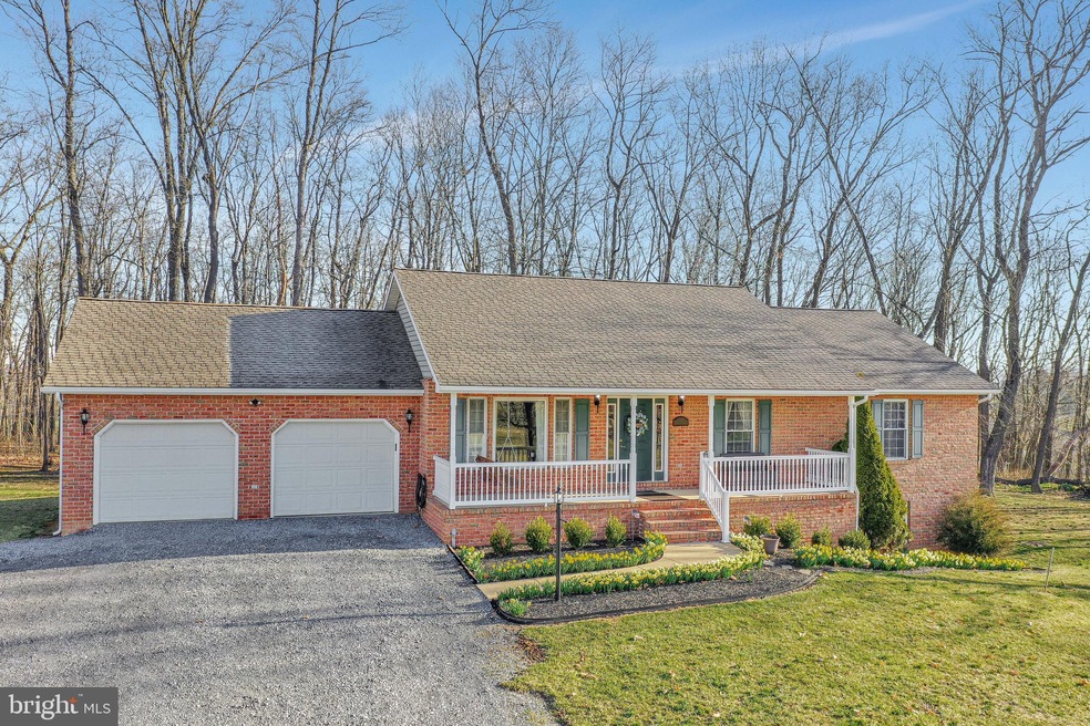 1523 Jacobs Rd, Martinsburg, WV 25404 - photo 1