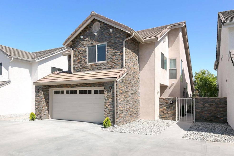 2803 Cacatua St, Carlsbad, CA 92009 - photo 1