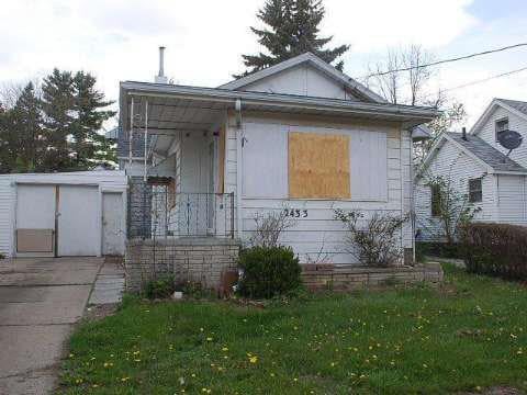 2433 Leith St, Flint, MI 48506 - photo 1