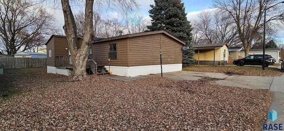 410 Medary Ave unit 9, Brookings, SD 57006 - photo 1