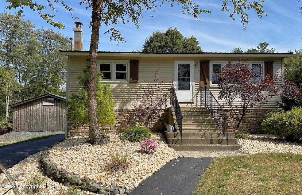 218 Mcilhaney Rd, Saylorsburg, PA 18353 - photo 1