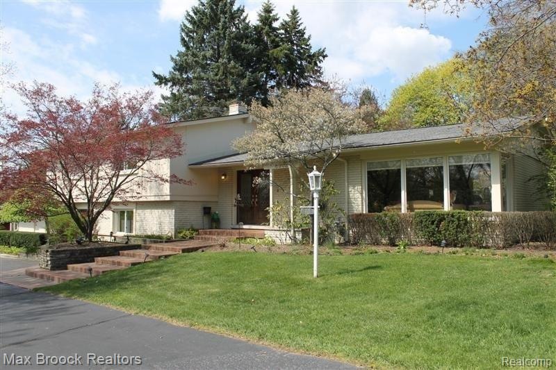 Knollwood Elevation