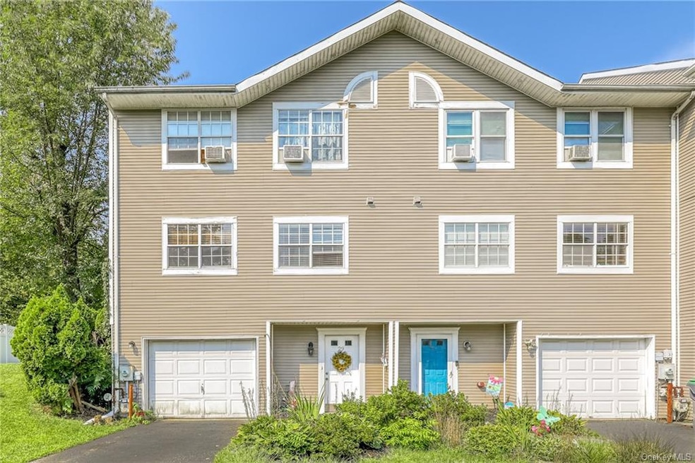 29 Brookside Dr W, Harriman, NY 10926 - photo 1