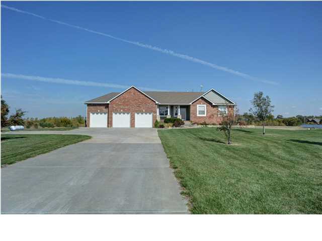 14230 W 70th Cir N, Colwich, KS 67030 - photo 1