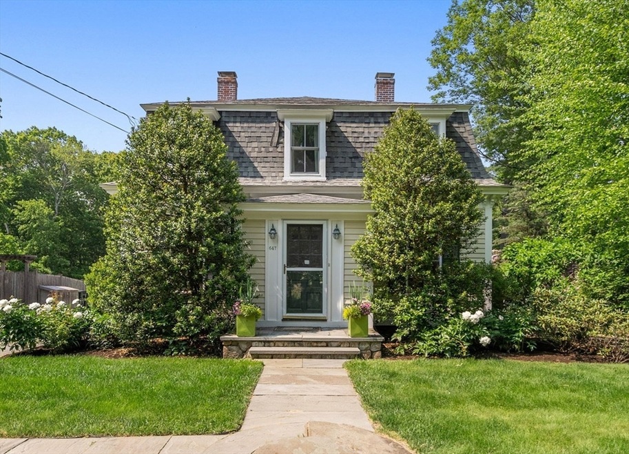 647 Boston Post Rd, Weston, MA 02493 - photo 1