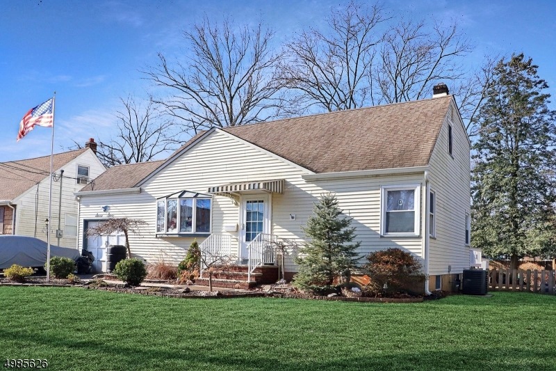 760 Beverly Rd, Rahway, NJ 07065 - photo 1