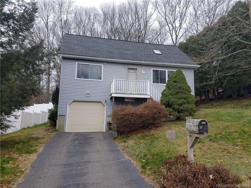 66 Kara Dr, Waterbury, CT 06704 - photo 1