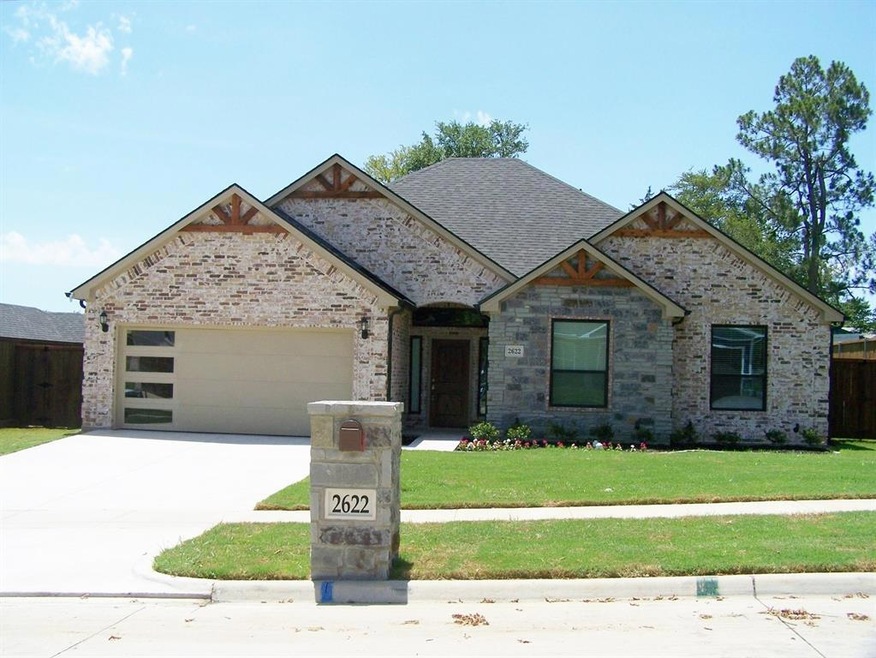 2622 Flora Ln, Denison, TX 75020 - photo 1