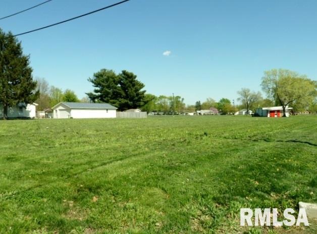 1702 Broadway St, Lincoln, IL 62656 - photo 1