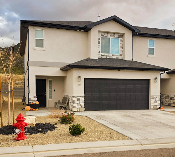 668 E Fiddlers Cove Dr unit 39, Cedar City, UT 84721 - photo 1