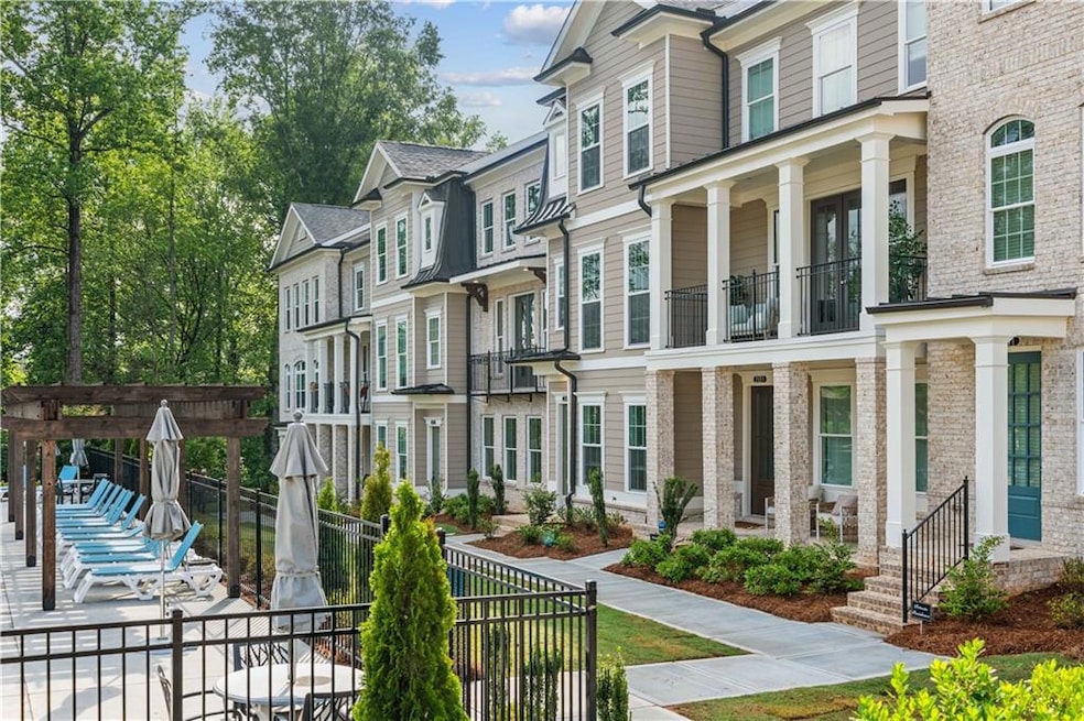 Pending $584,910 • Co-Listing Agent