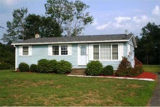 481 Country Club Rd, Greenfield, MA 01301 - photo 1